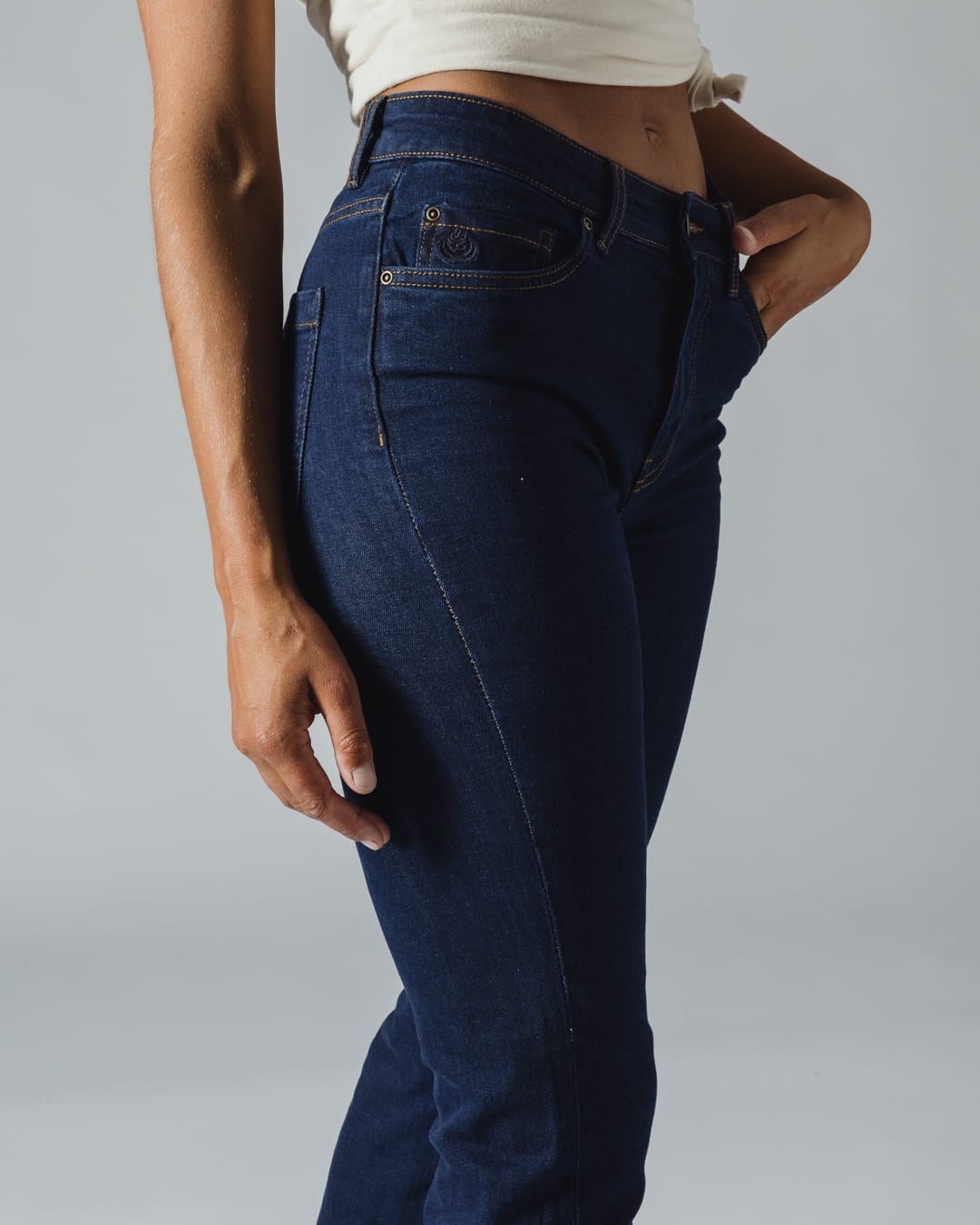 Iona Womens Straight Leg Jean In Dark Denim