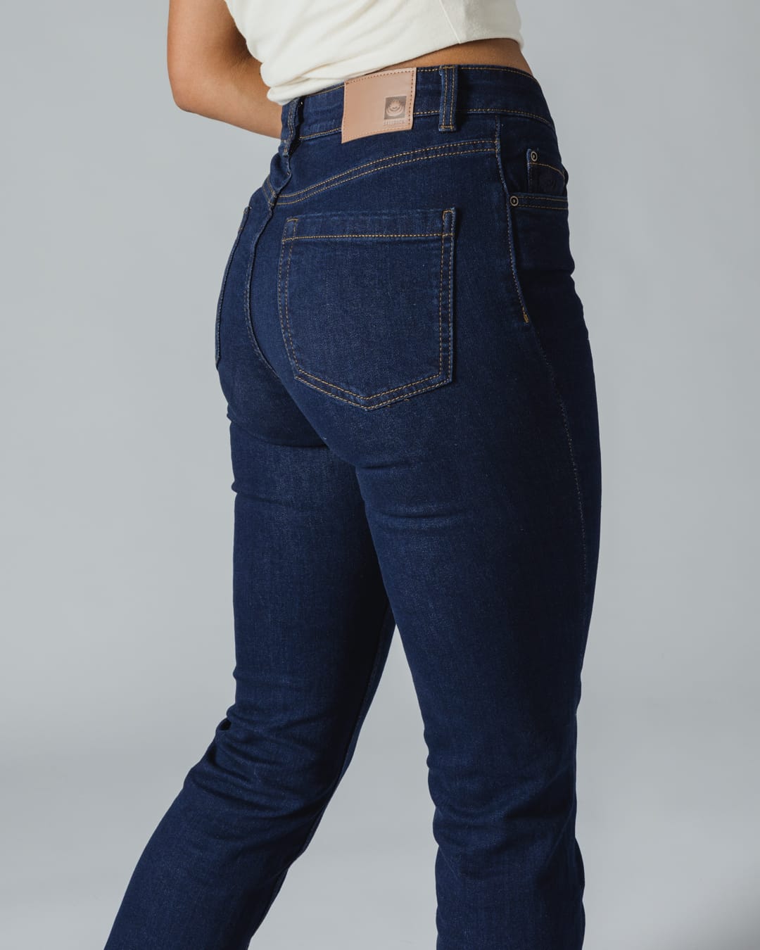 Iona Womens Straight Leg Jean In Dark Denim