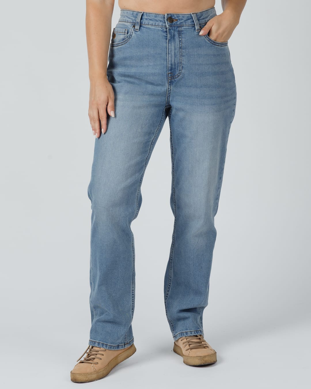 Isla Womens Mum Jean In Mid Denim