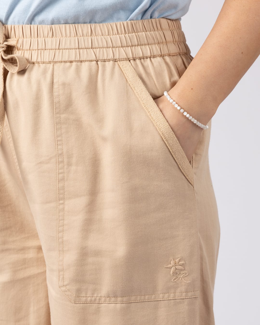 Lowen Womens Trouser in Beige