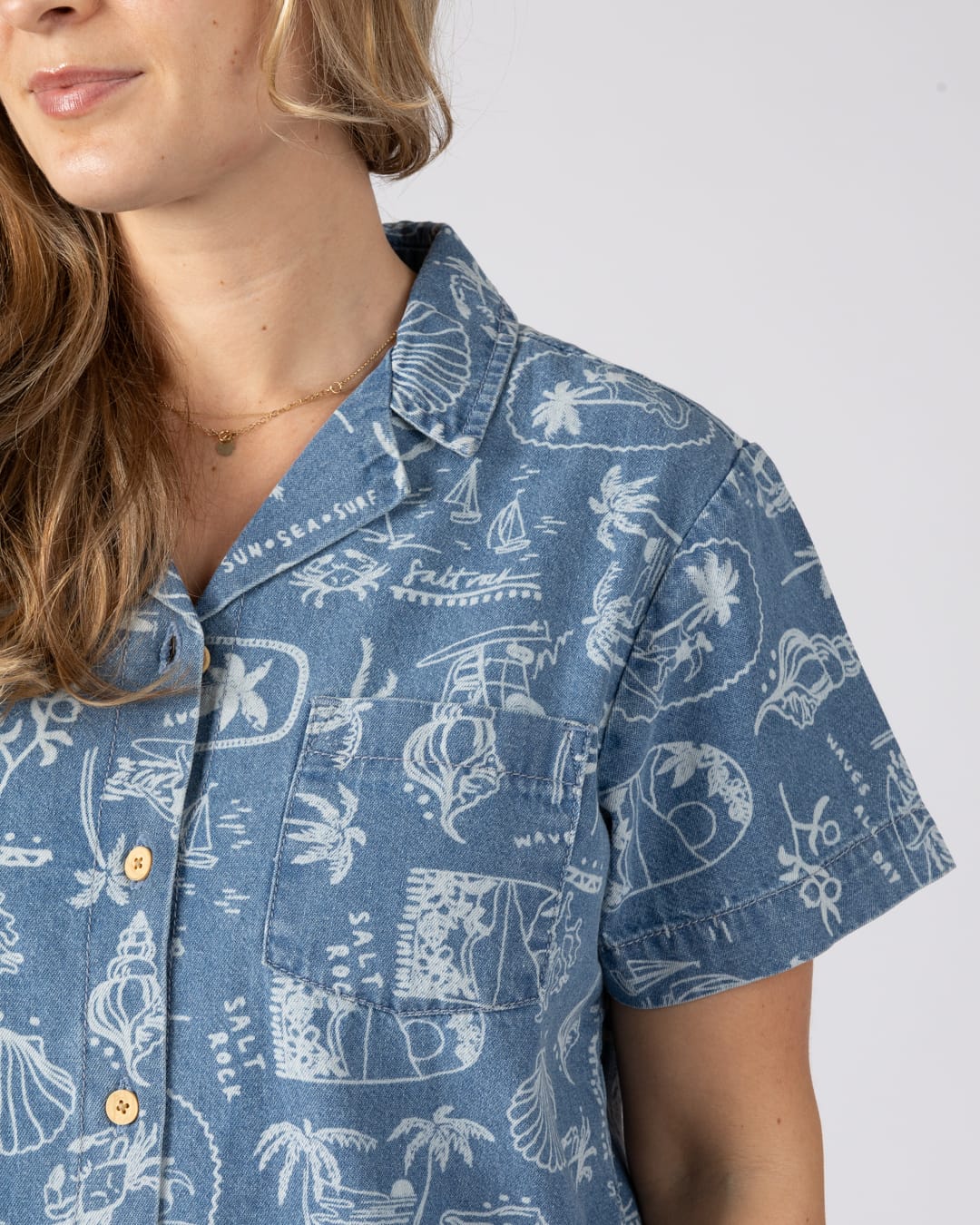 Island Life Short Sleeve Shirt in Blue
