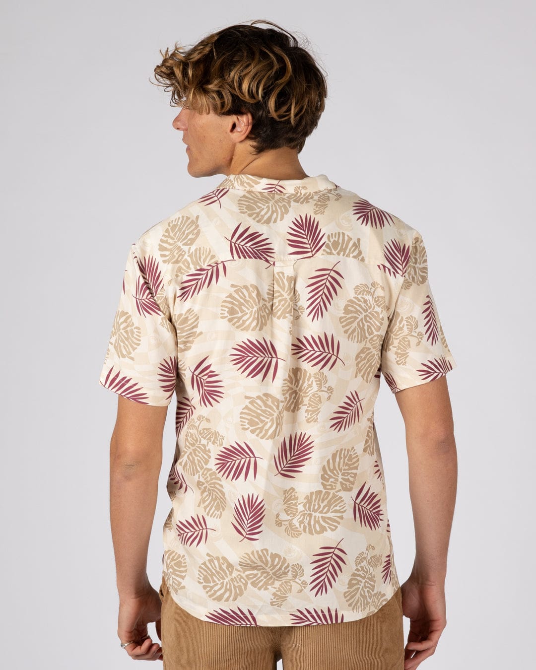 Warp Surf Resort Mens Oversized Short Sleeve Shirt in Cream