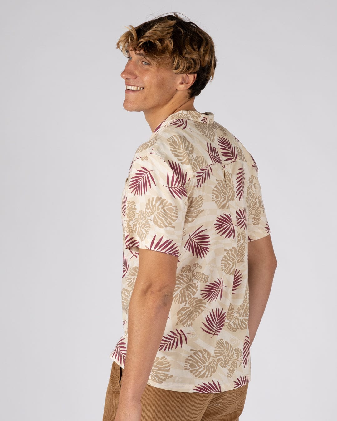 Warp Surf Resort Mens Oversized Short Sleeve Shirt in Cream
