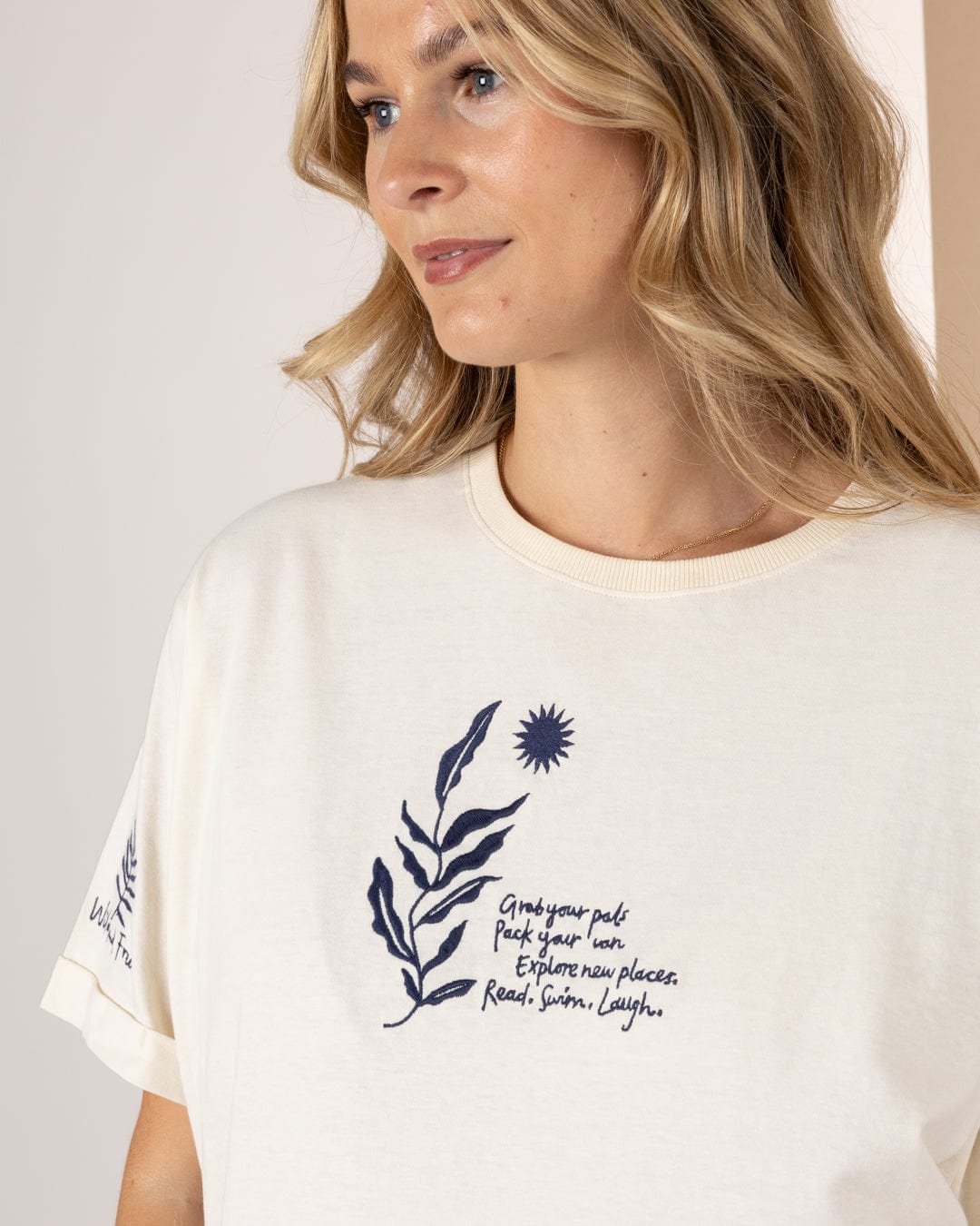 Dala - Womens Oversized Short Sleeve T-Shirt - Cream
