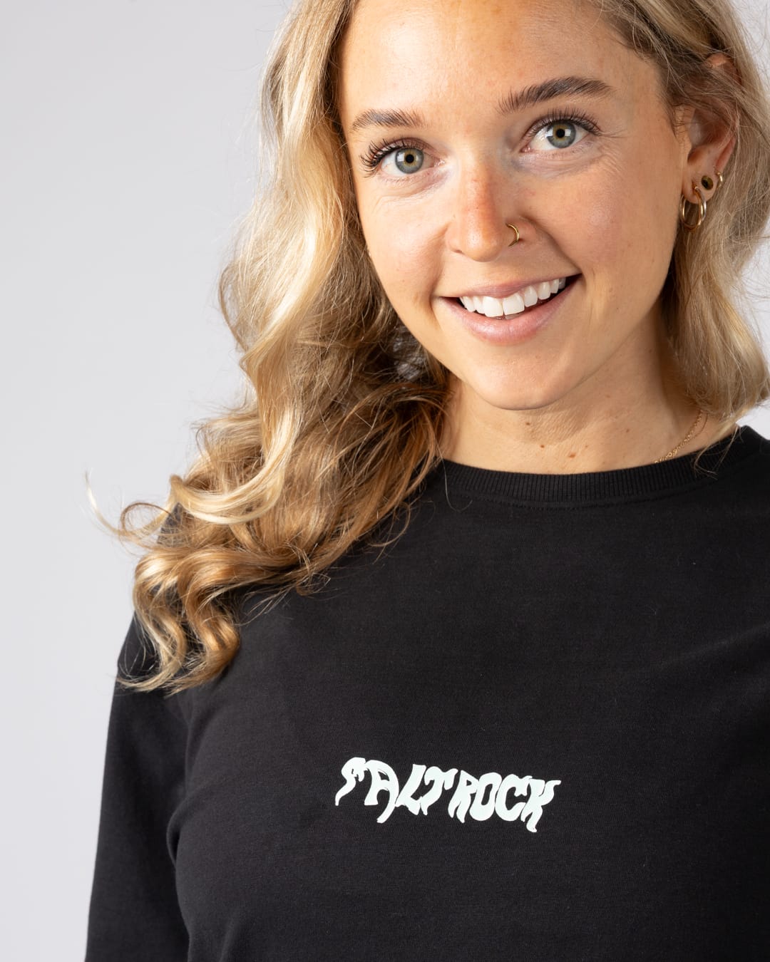 Mystic Skulls Womens Short Sleeve Tee in Black