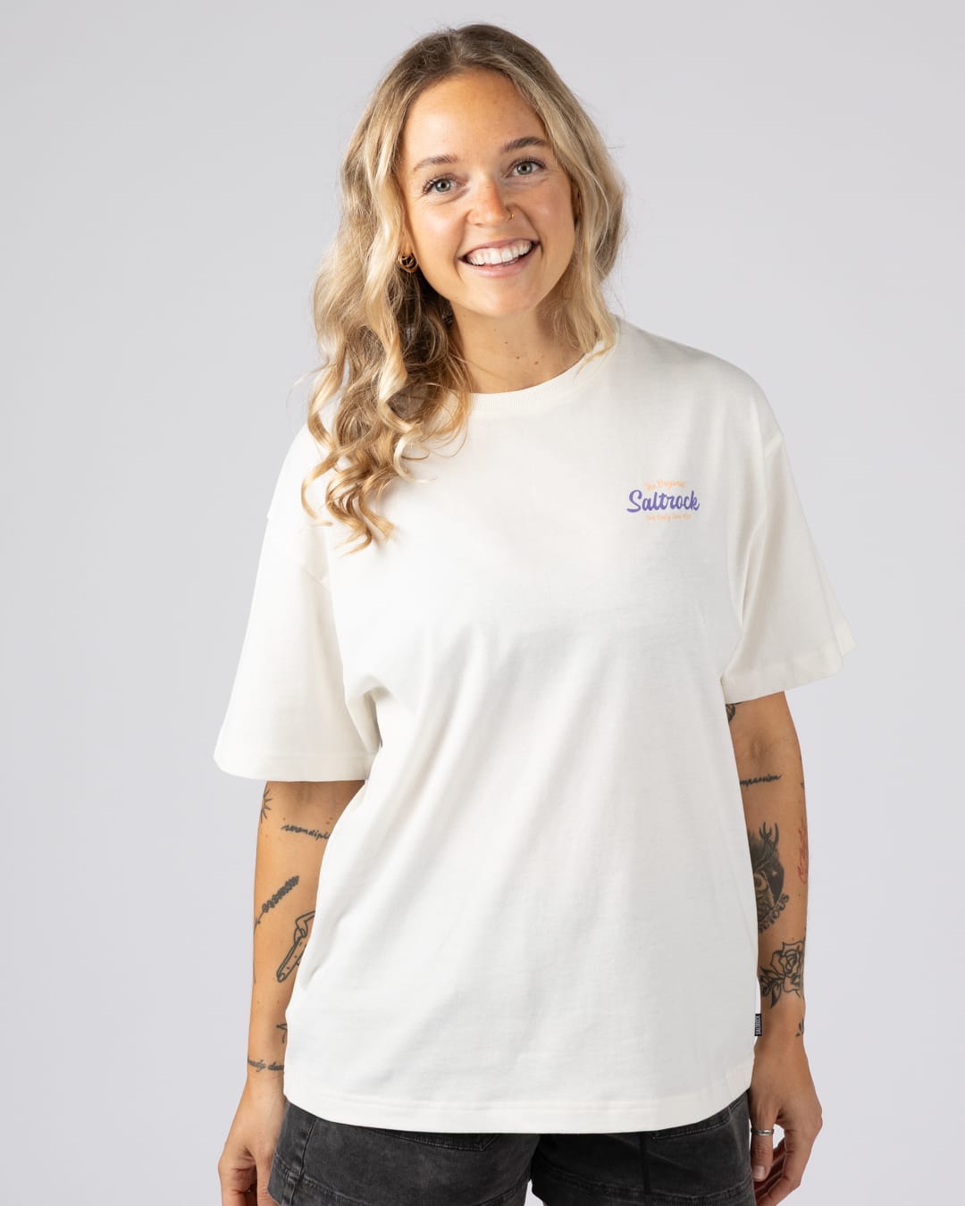 Postcard Womens Short Sleeve Tee in Cream