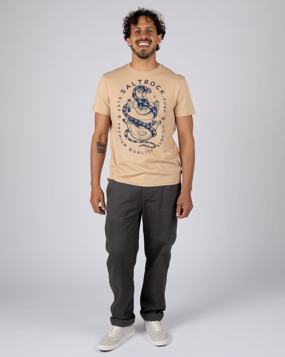 Dive Mens Short Sleeve Tee in Beige
