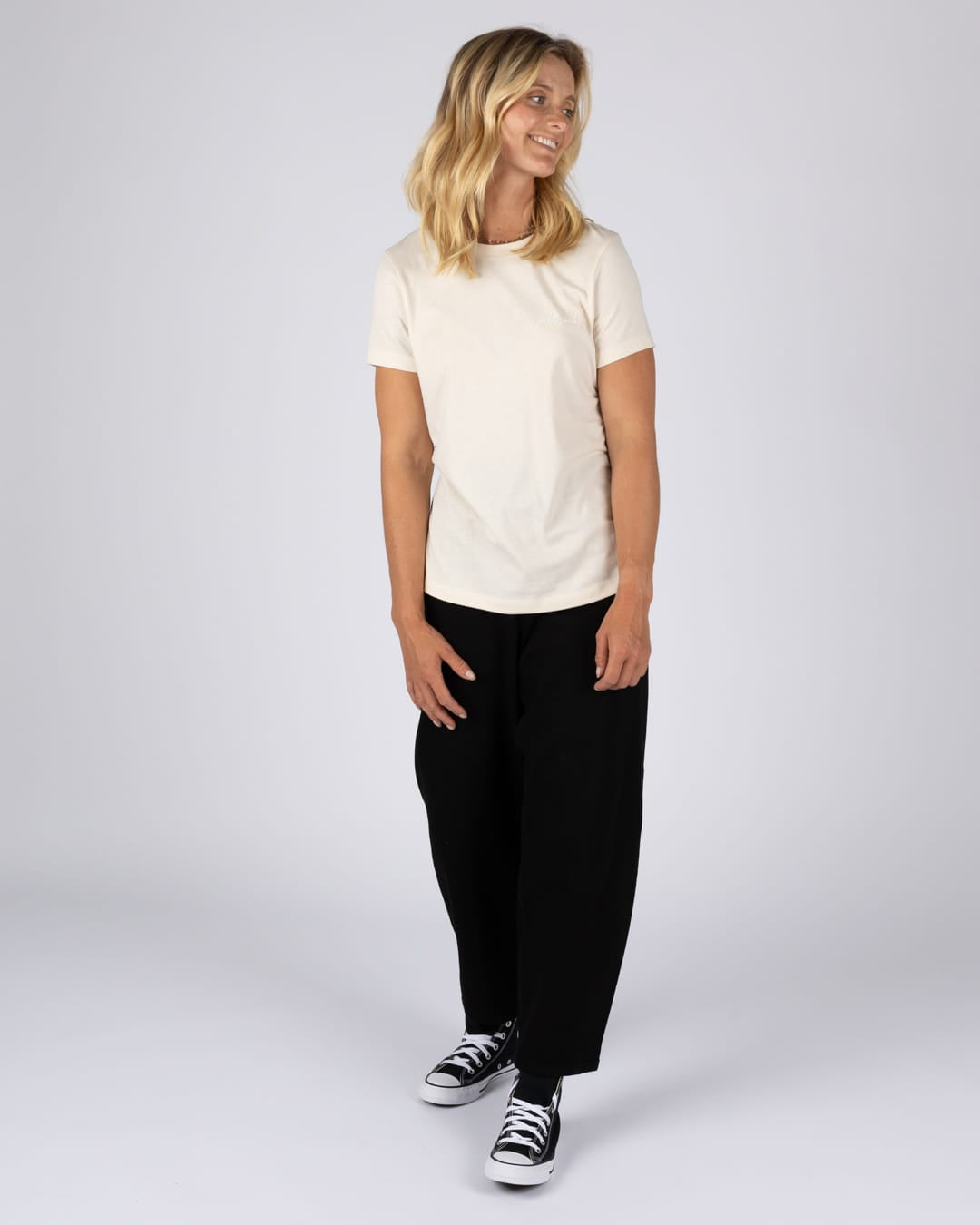 Velator Womens Short Sleeve T-Shirt In Cream