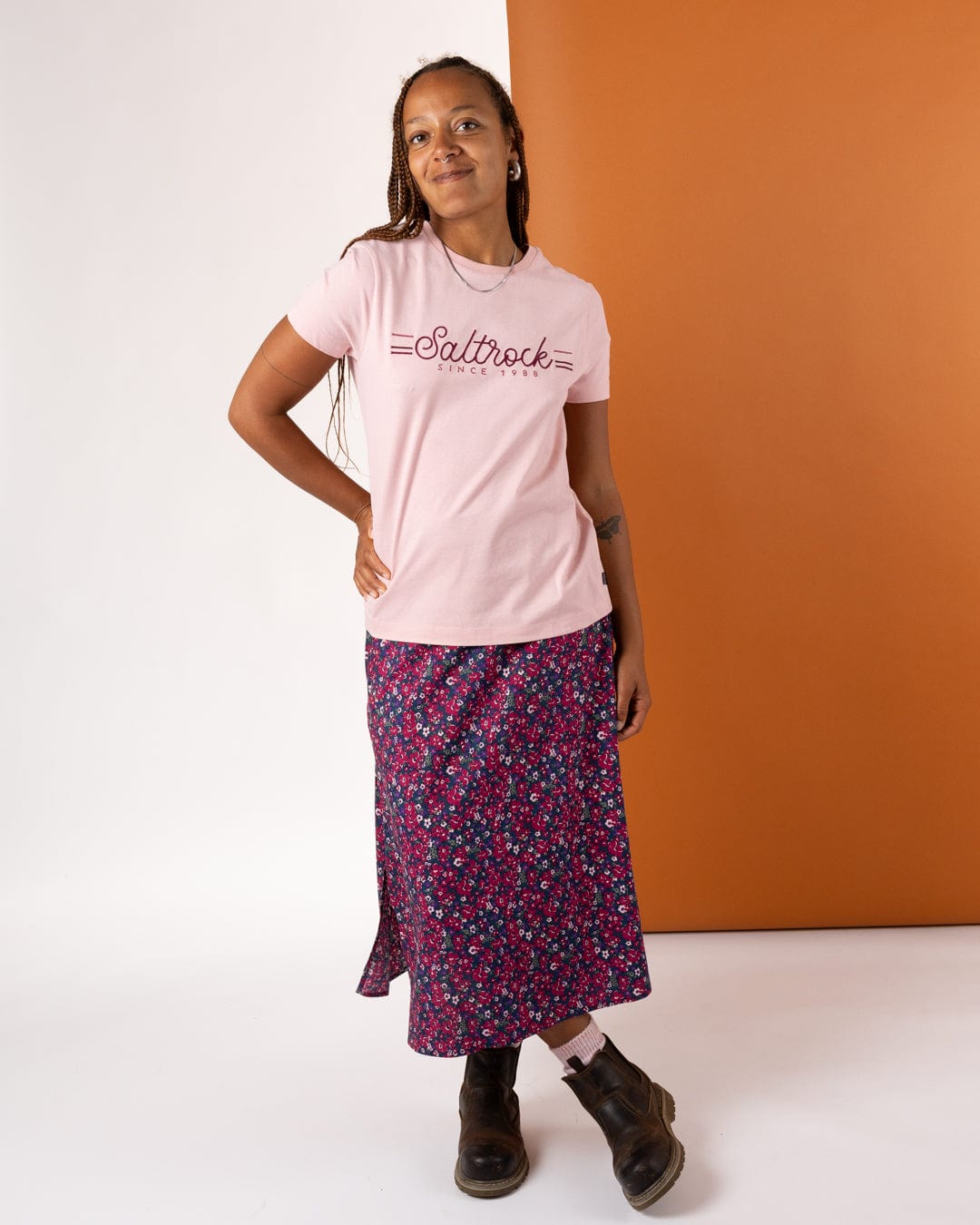 Links - Womens Short Sleeve T-Shirt - Pink