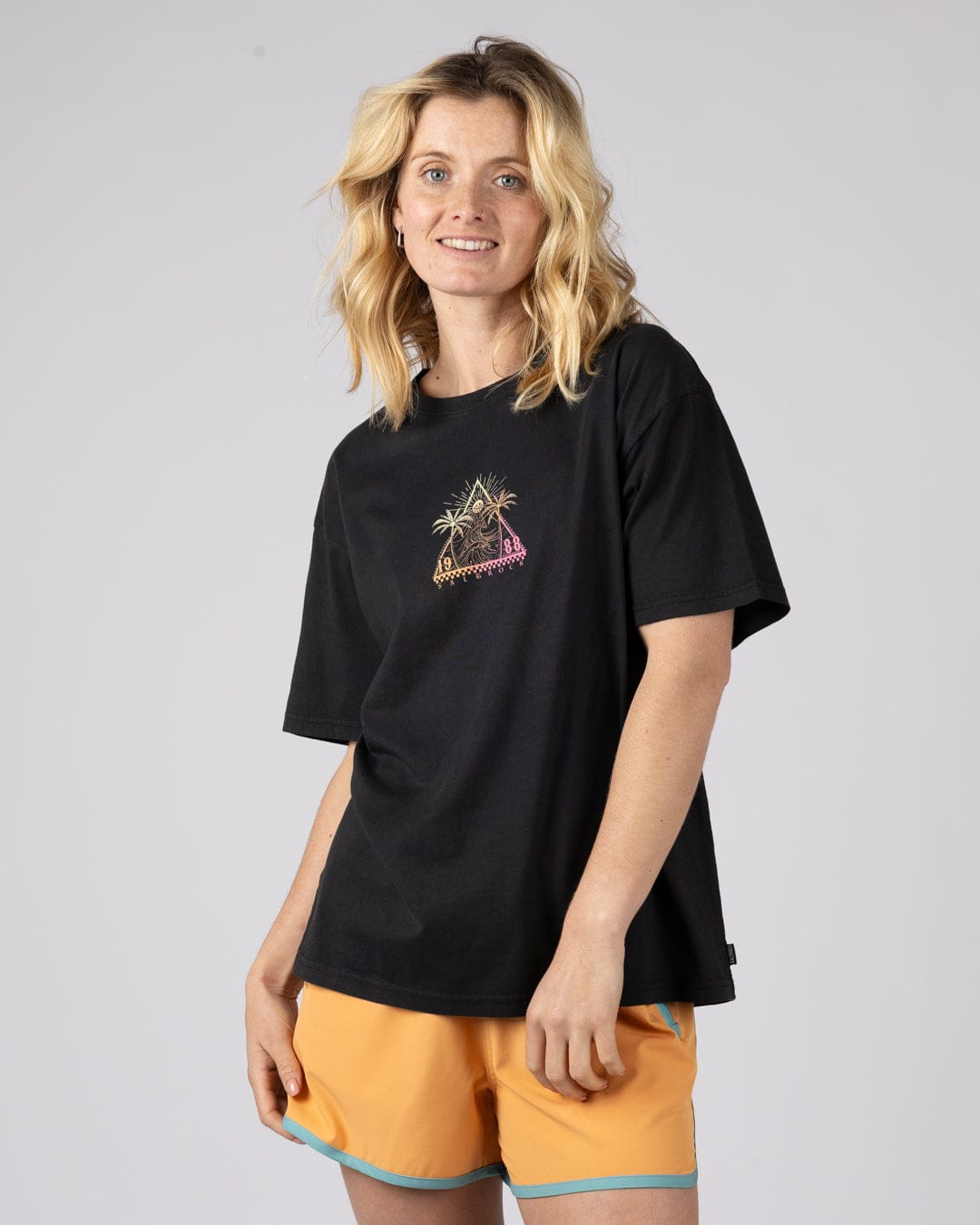 Free Wave Gradient - Womens Oversized Short Sleeve T-Shirt - Black