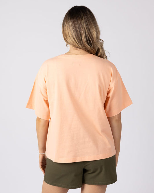 Run Free Womens Short Sleeve Tee in Light Pink