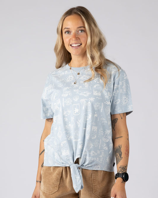 Island Life Womens Short Sleeve Tee in Light Blue