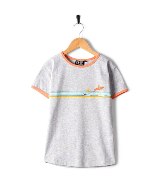 Gray graphic tee with orange and blue stripes and a ski motif, hanging on a black hanger against a white background.
Sentence: Saltrock Waveline Kids Short Sleeve T-Shirt Grey