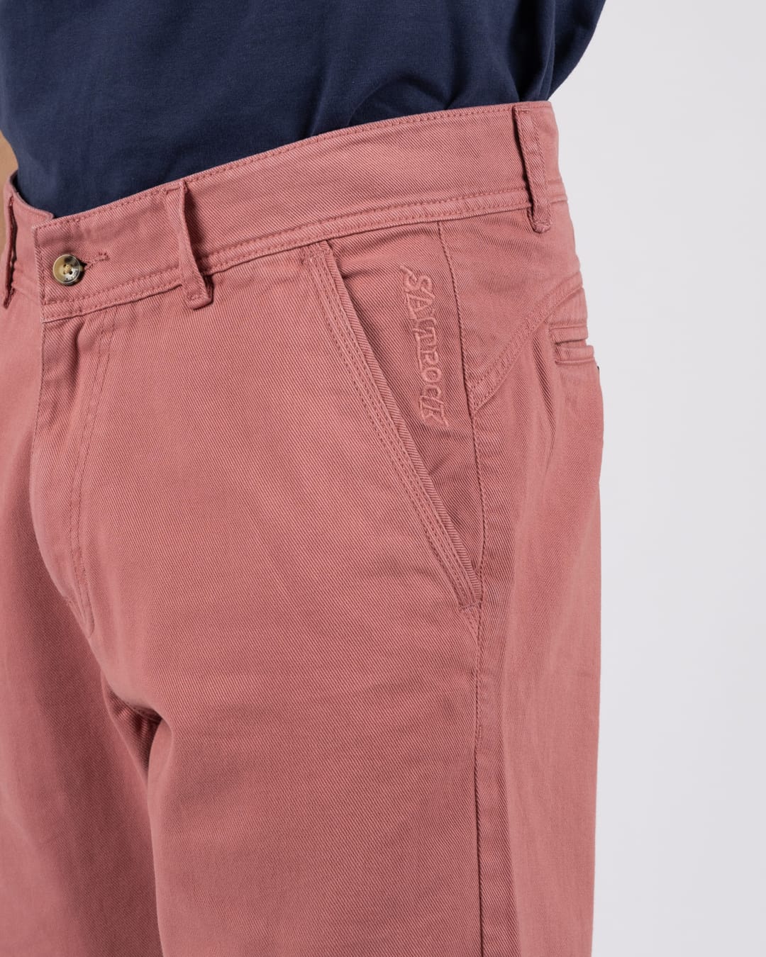 Conan Mens Chino Short in Dark Pink