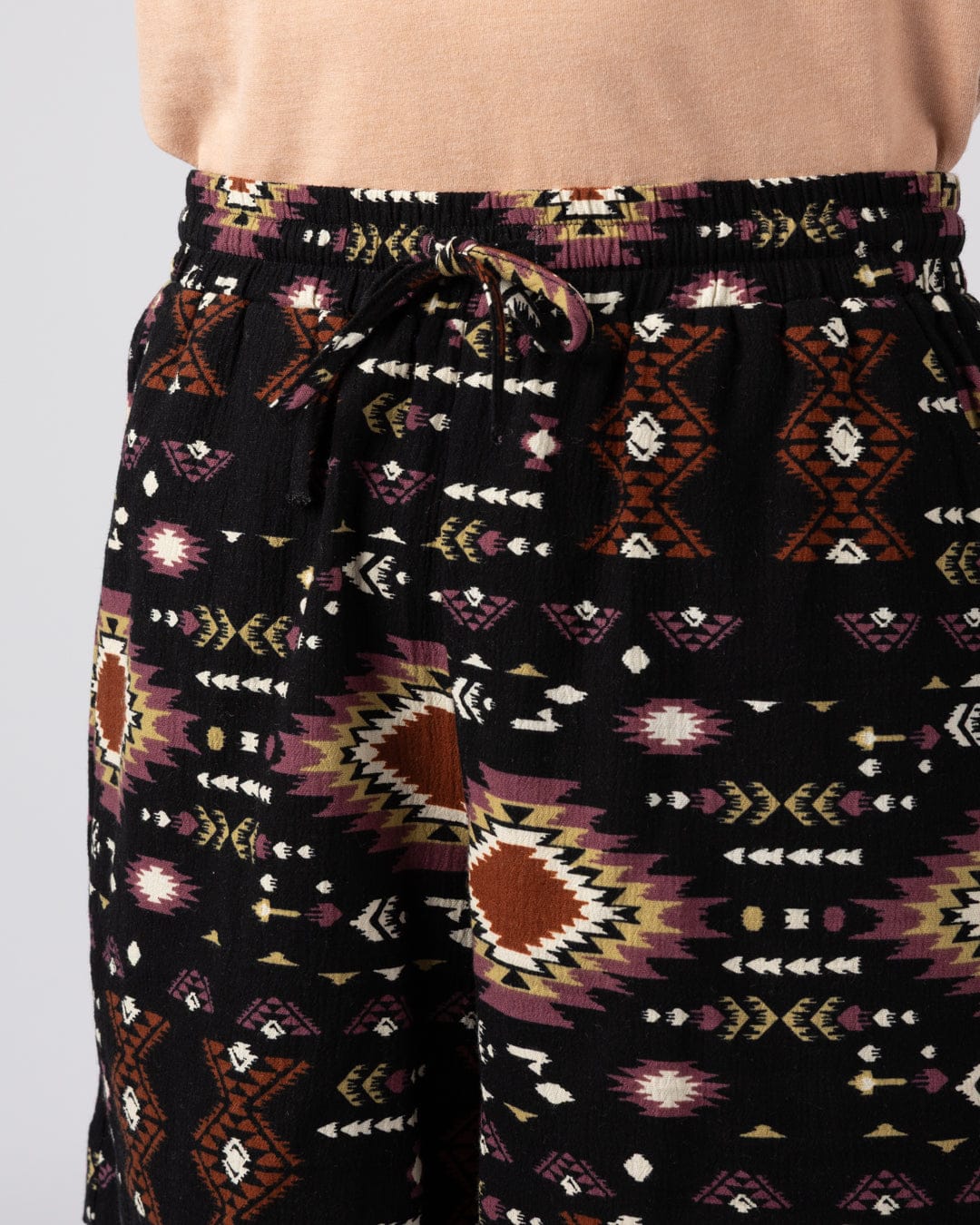 Sabina - Womens Woven Short - Dark Grey