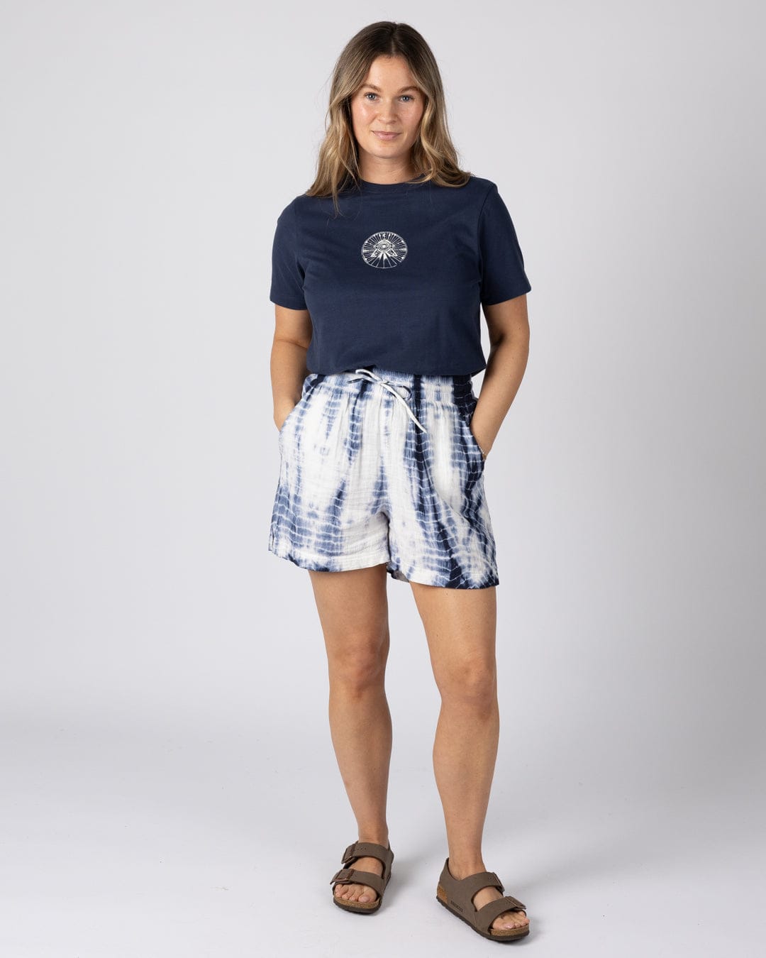 Melda  Womens Woven Short in Blue