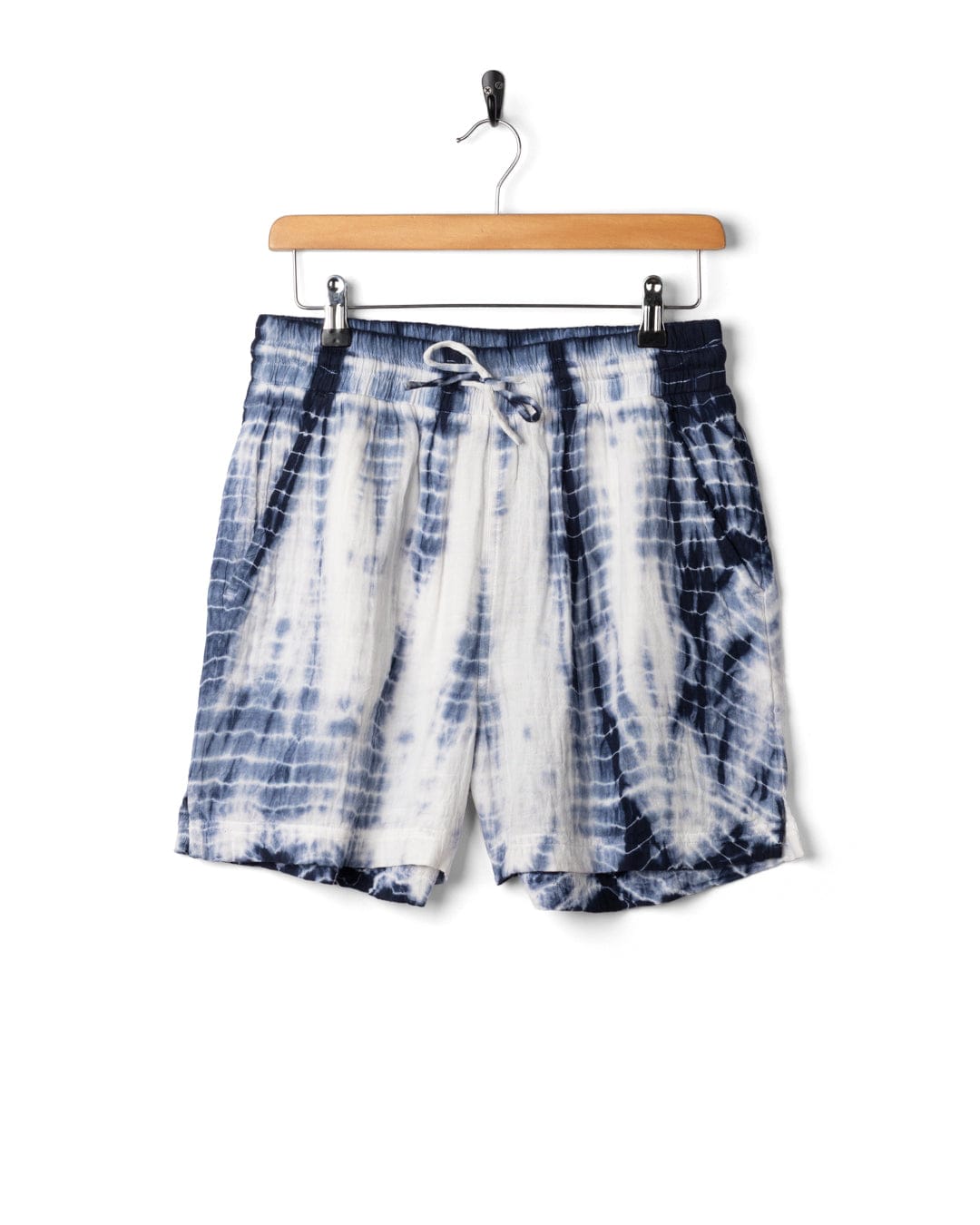 Melda  Womens Woven Short in Blue