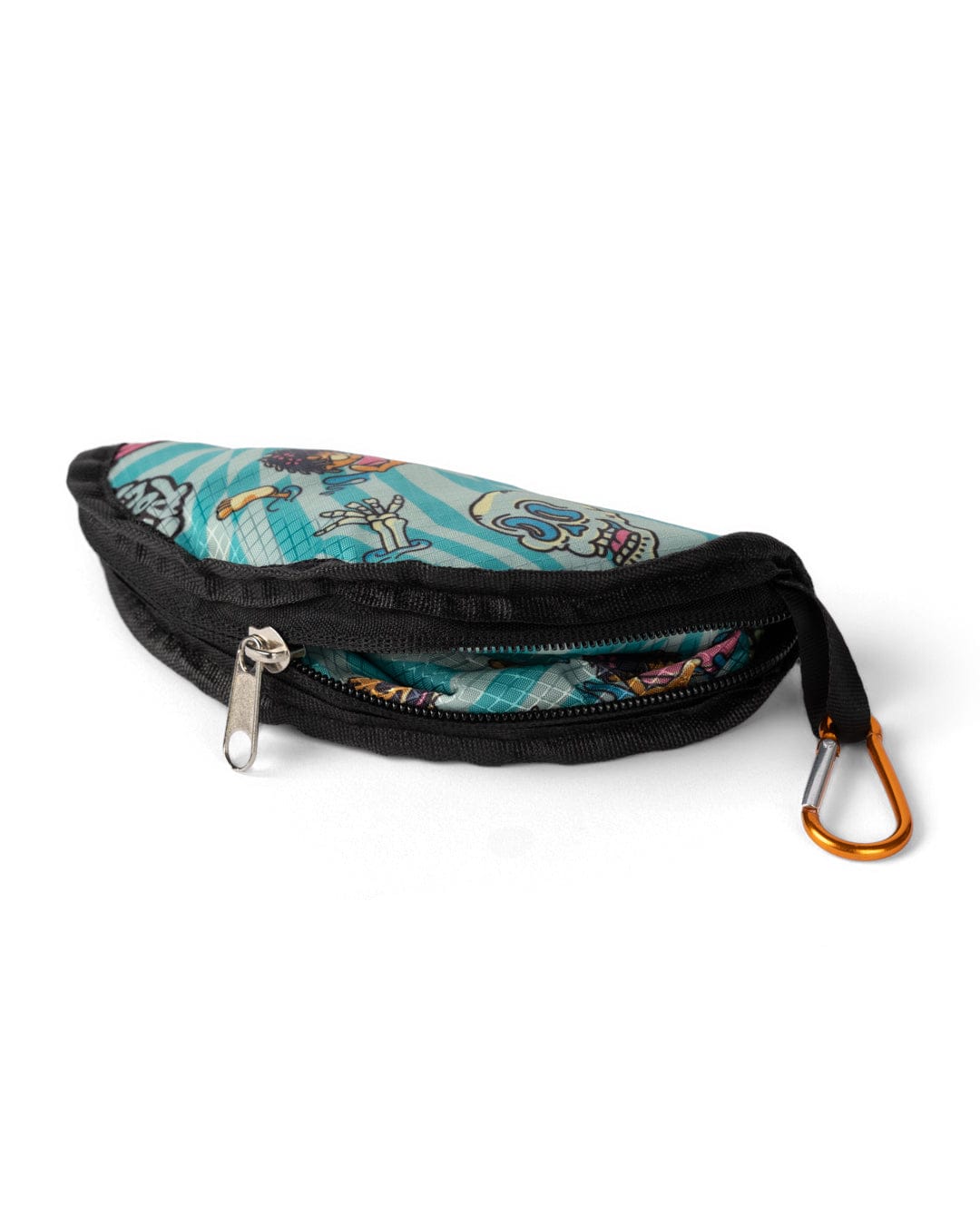 Lush Waves Pet packable bowl in Blue