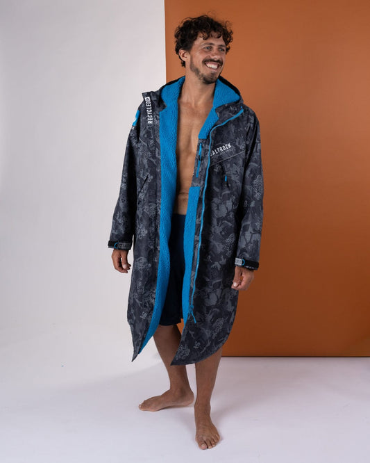 Digi Camo Changing Robe - Black/Blue