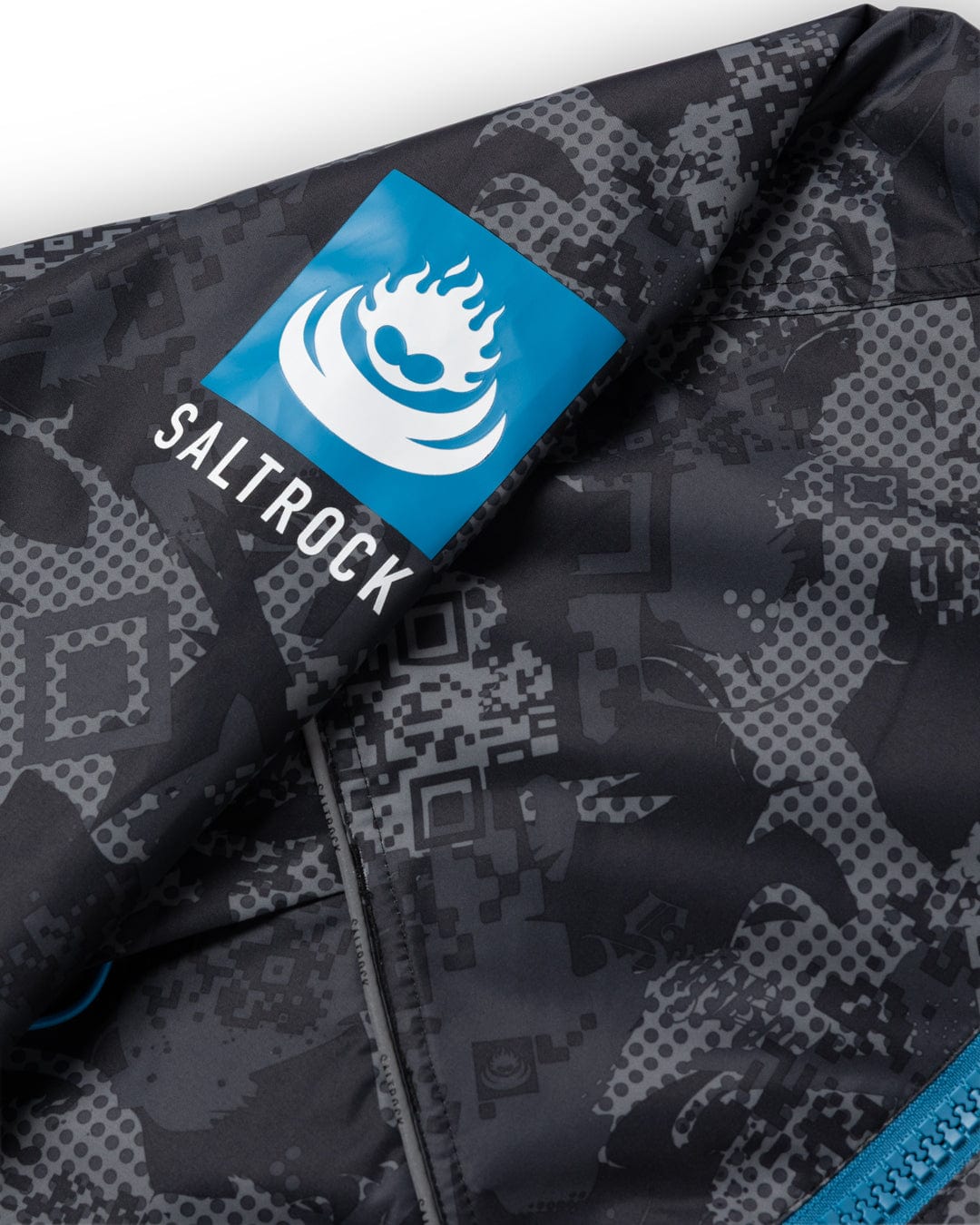 Digi Camo Changing Robe - Black/Blue