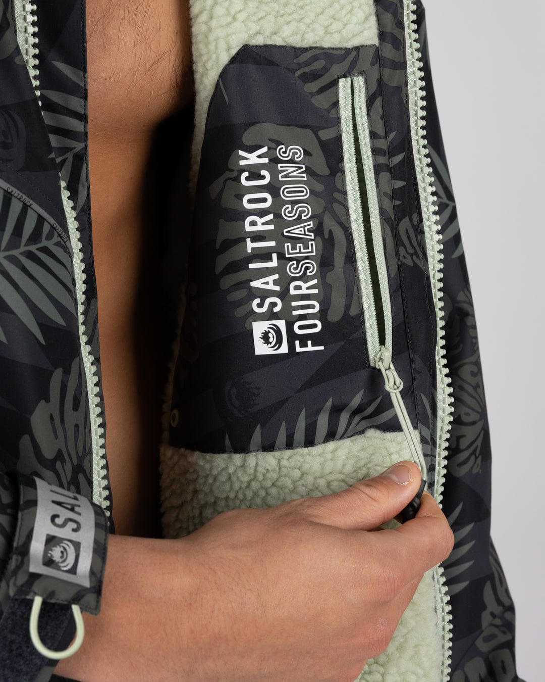 Warp Surf Changing Robe - Dark Grey