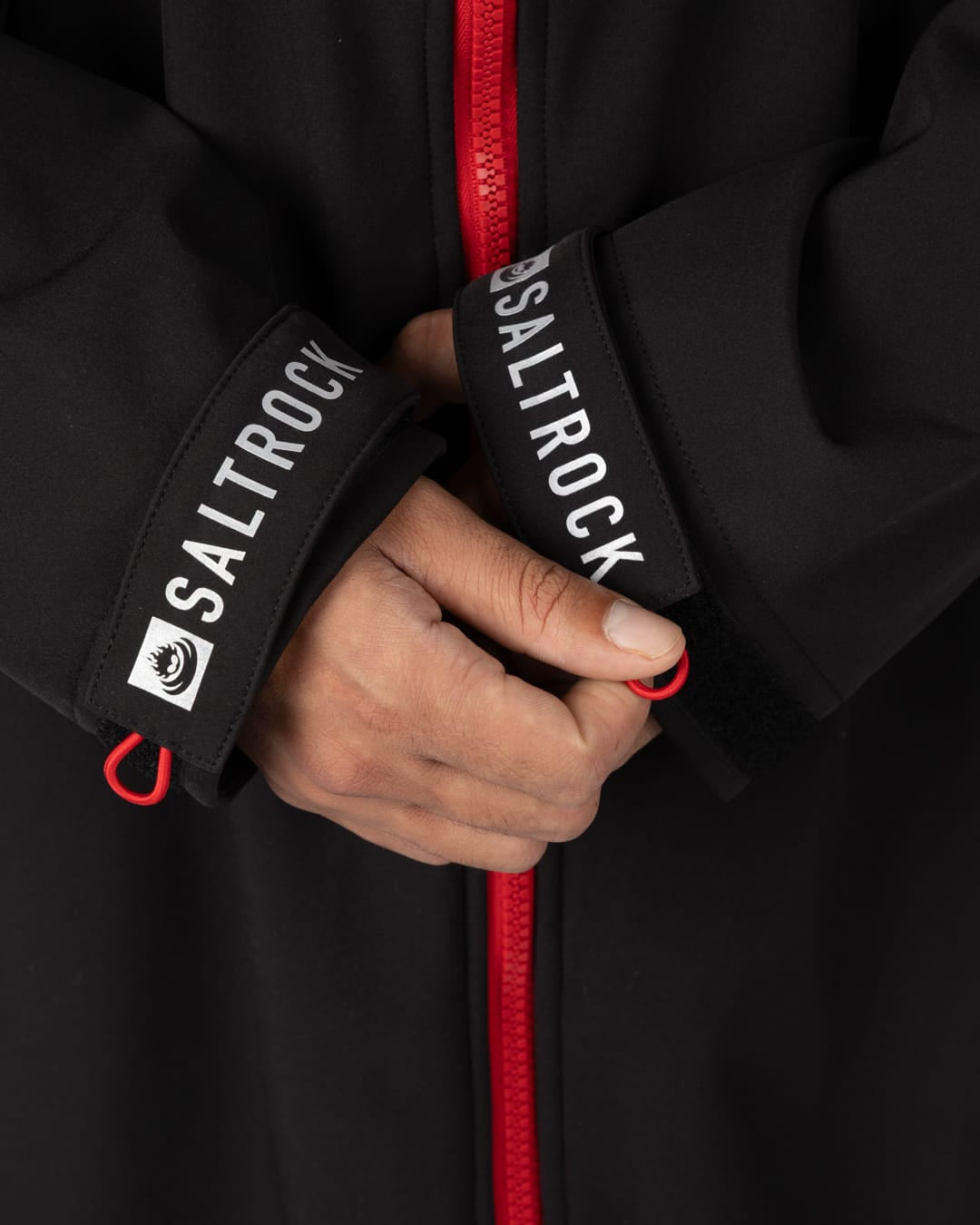Lite Changing Robe In Black