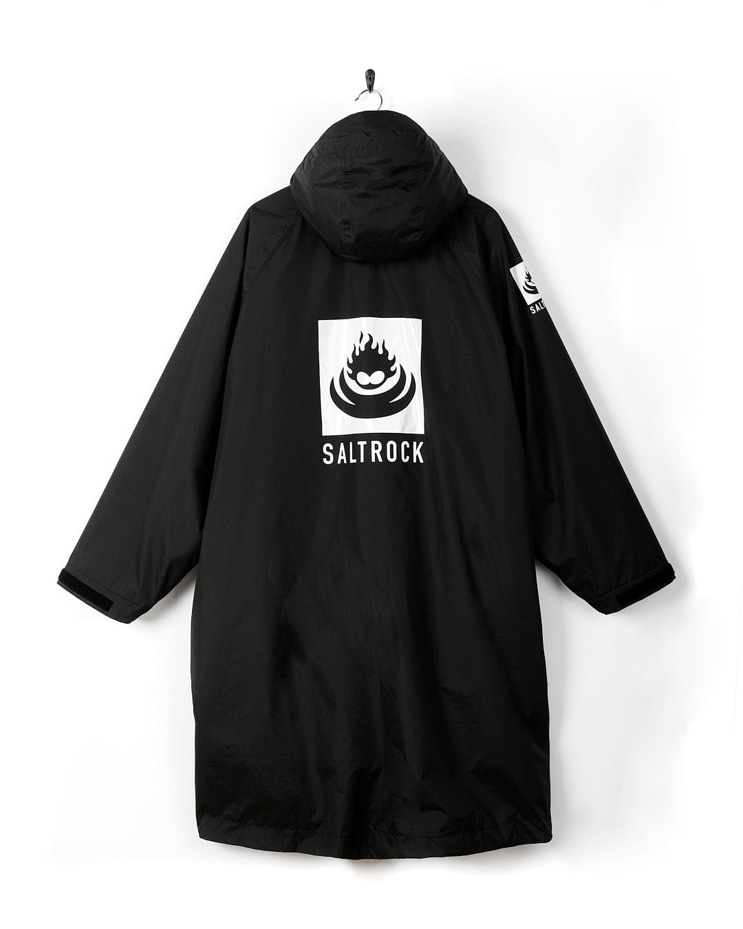 A Saltrock Four Seasons - Waterproof Changing Robe - Black/Blue with a logo on it.