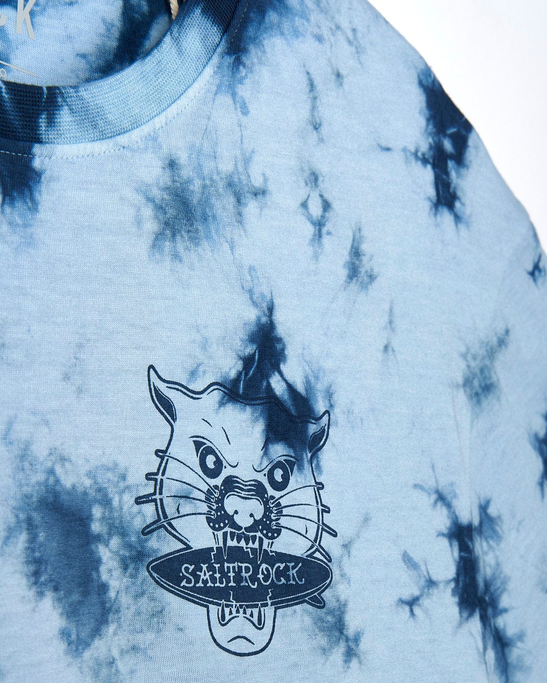 A Saltrock Purfect Wave - Mens Tie Dye Short Sleeve T-shirt - Light Blue with a cat on it.
