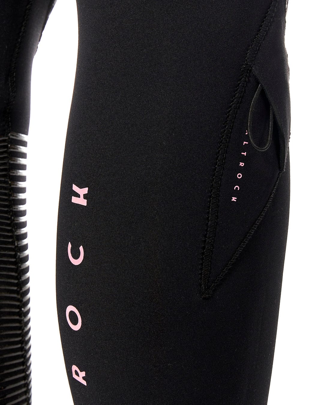 The back of a woman's Shockwave - Womens 3/2 Front Zip Full Wetsuit - Black wetsuit with the Saltrock brand on it.